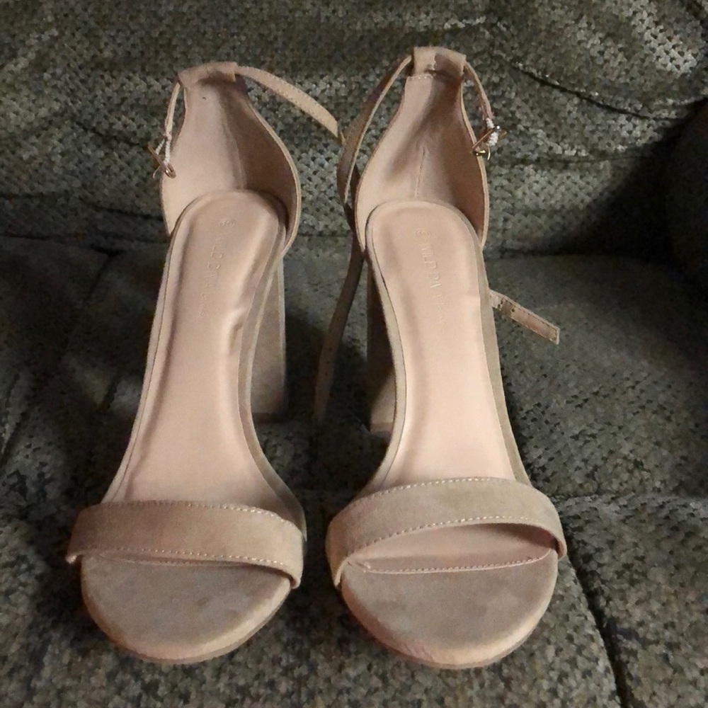 Wild Diva, beige, high heels, size 10